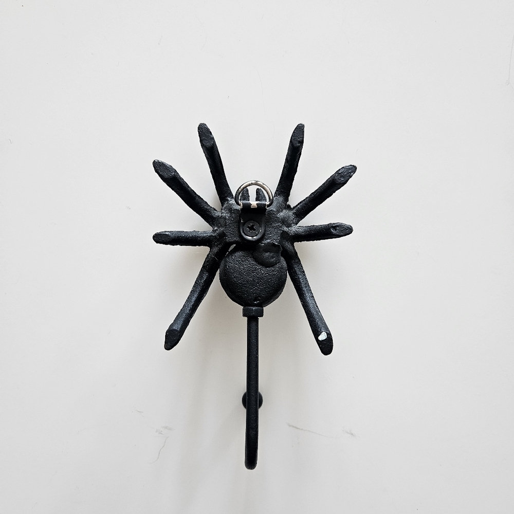 Cast Iron Tarantula Spider Wall Hook - Picture 6 of 7